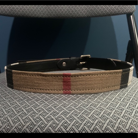 Burberry Women’s Leather and Fabric Check Belt 70 - Picture 2 of 6